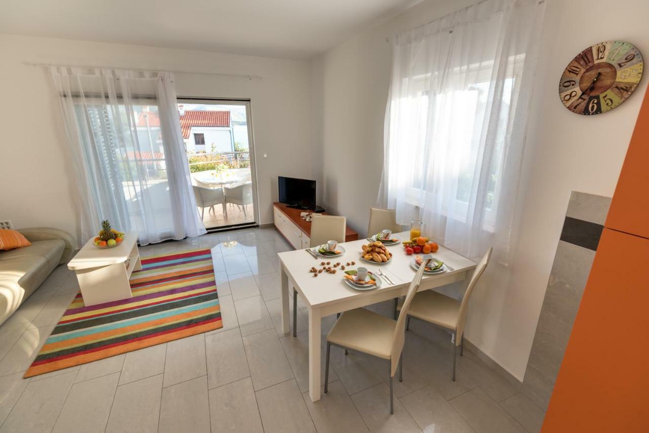 ז'אבוריץ' Villa Croatica Apartments מראה חיצוני תמונה