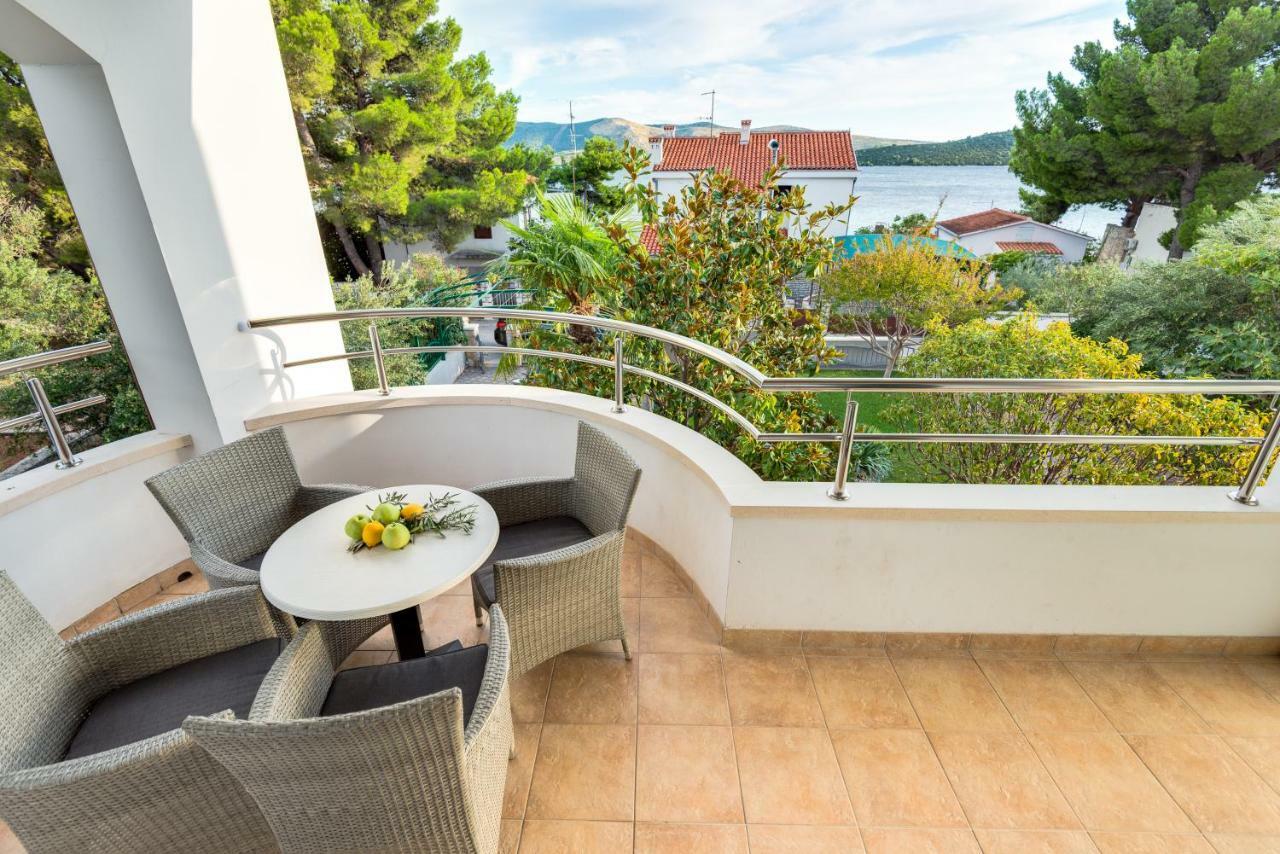 ז'אבוריץ' Villa Croatica Apartments מראה חיצוני תמונה
