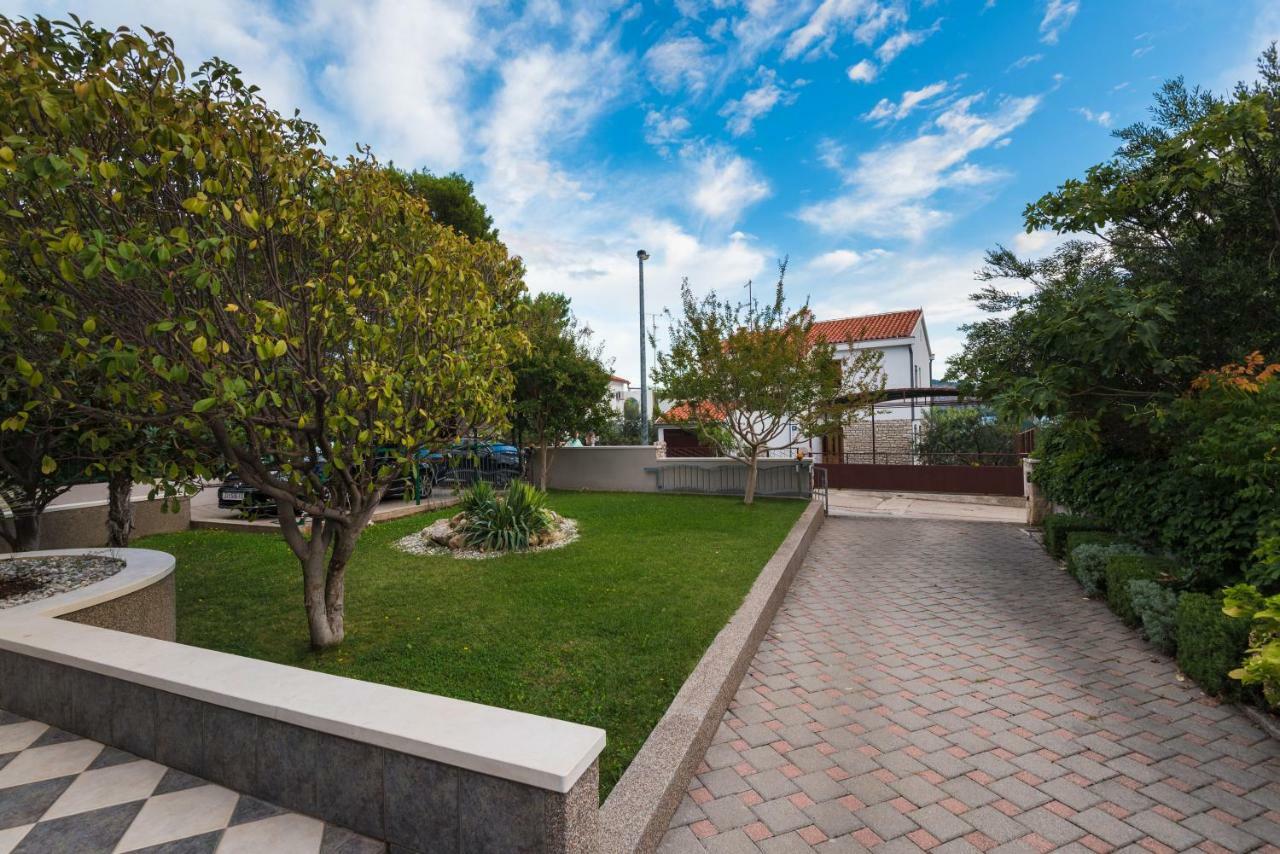 ז'אבוריץ' Villa Croatica Apartments מראה חיצוני תמונה