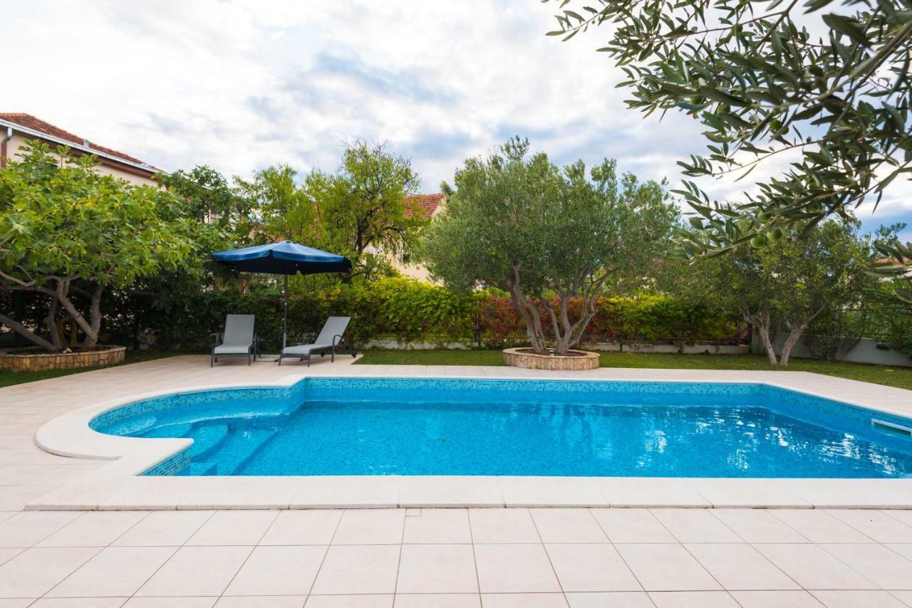 ז'אבוריץ' Villa Croatica Apartments מראה חיצוני תמונה