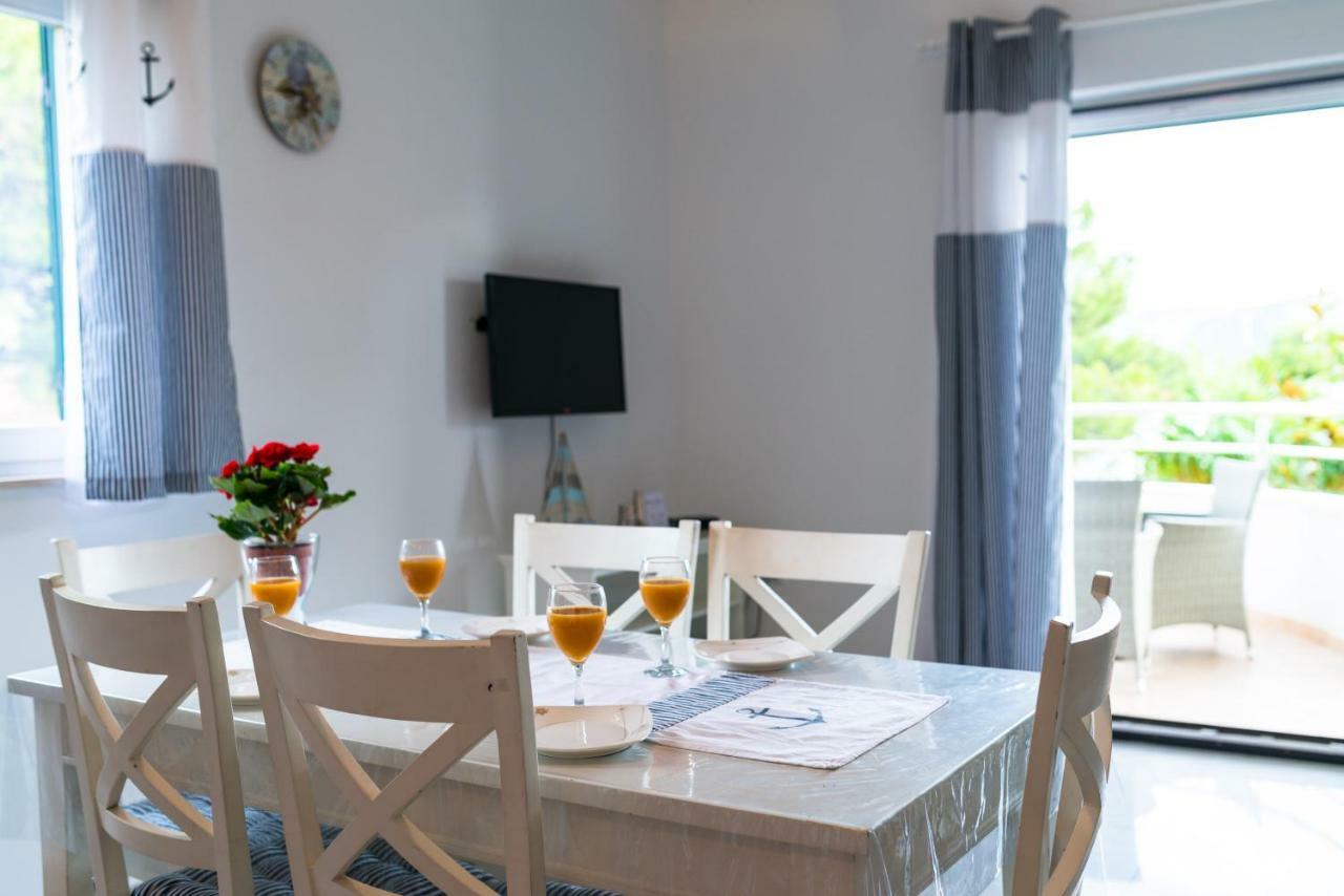 ז'אבוריץ' Villa Croatica Apartments מראה חיצוני תמונה