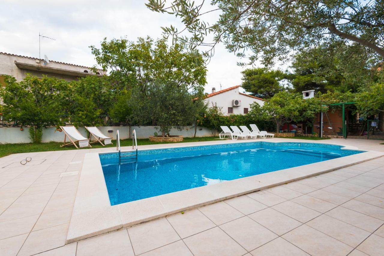 ז'אבוריץ' Villa Croatica Apartments מראה חיצוני תמונה